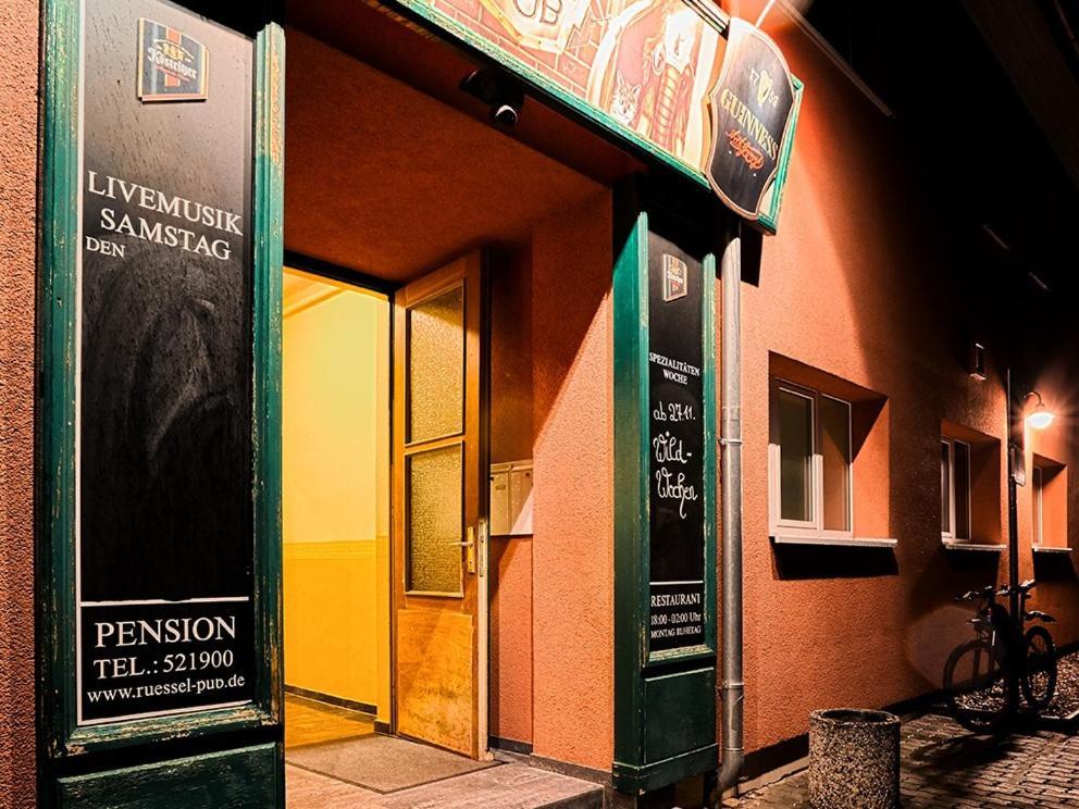 Pension Ruessel-Pub Sangerhausen Exterior photo