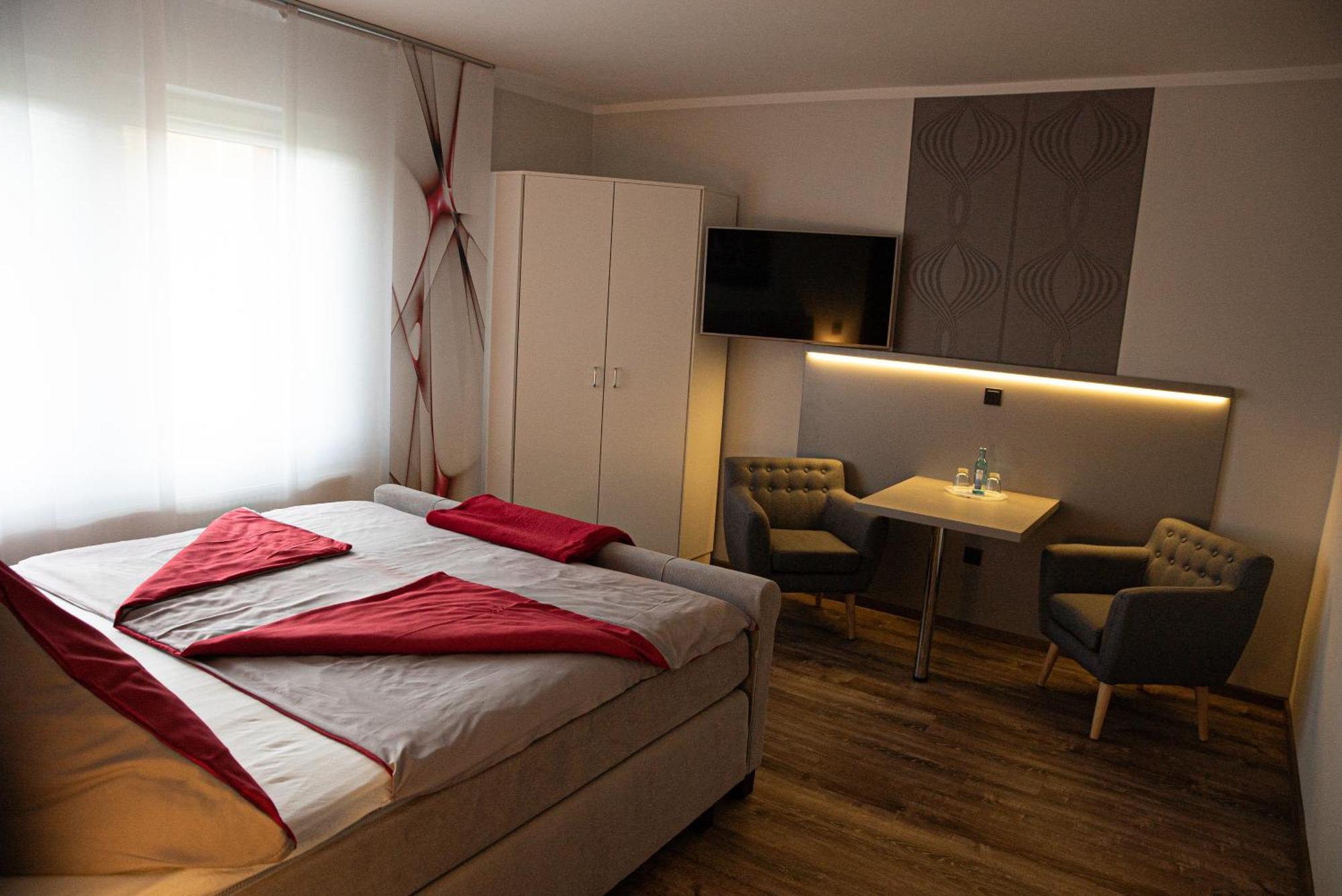 Pension Ruessel-Pub Sangerhausen Room photo